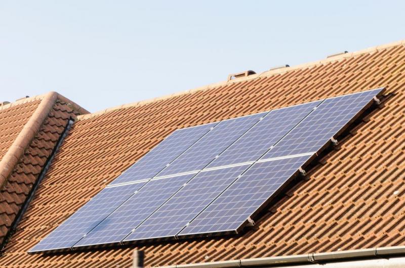 Panneaux solaires : avantages, installation et accompagnement