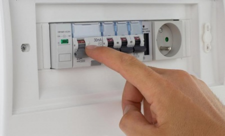 R&eacute;ussir son installation &eacute;lectrique : conseils d'expert