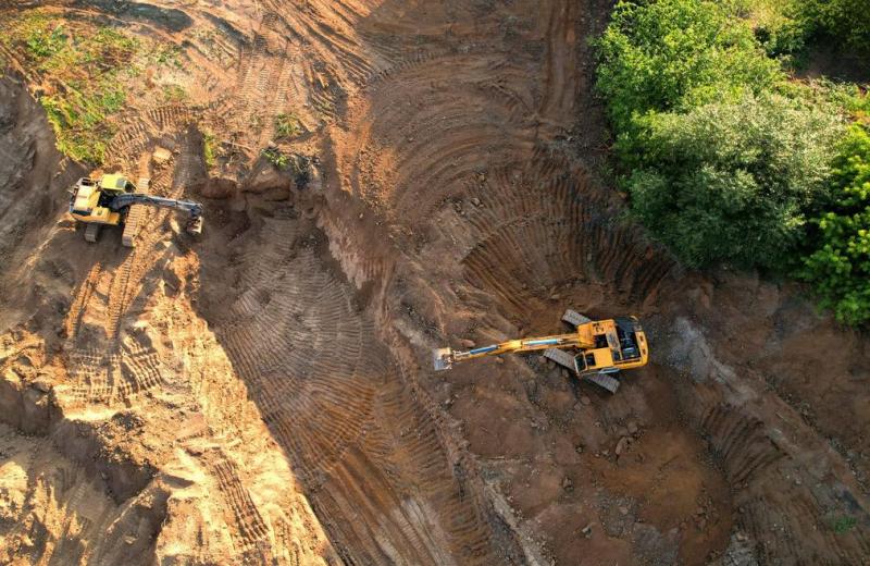 Terrassement &agrave; Avion : une &eacute;tape cl&eacute; avant vos travaux solaires